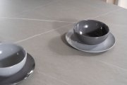 Stůl jídelní kulatý šedý MURANO